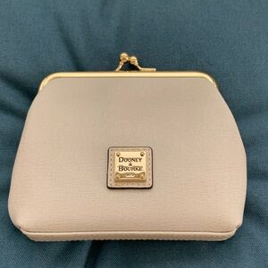 Dooney & Bourke Leather Large Framed Purse Ecru Kiss Lock